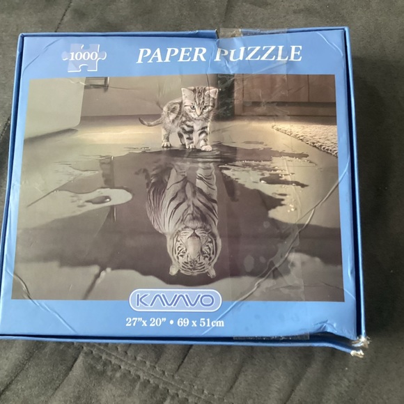 1000pc Puzzle - Picture 2 of 4